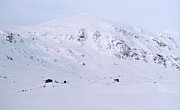 Approaching Kårsavagge cabin